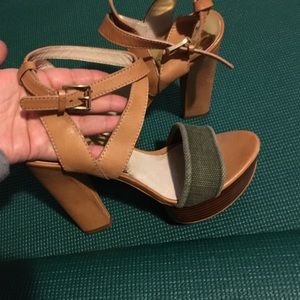 Michael by Michael kors platform cognac heels